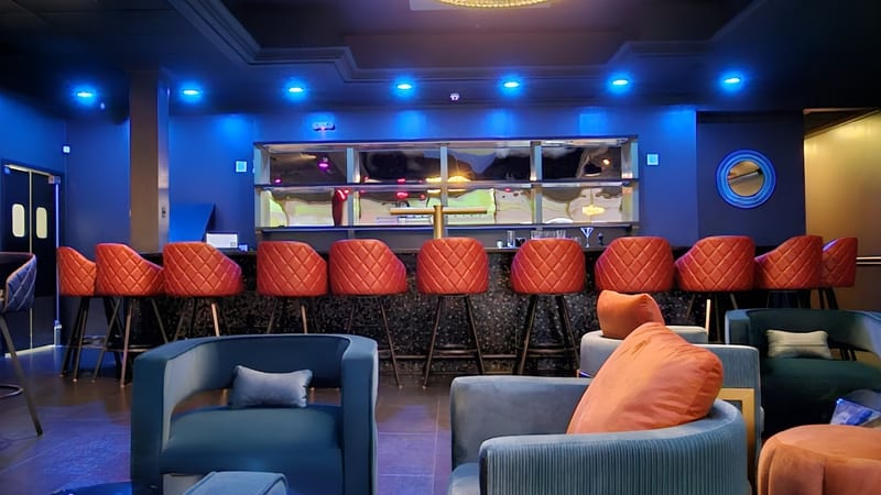Bar photo 2